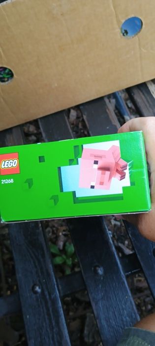 LEGO 21268 Minecraft domek świnek  nowy