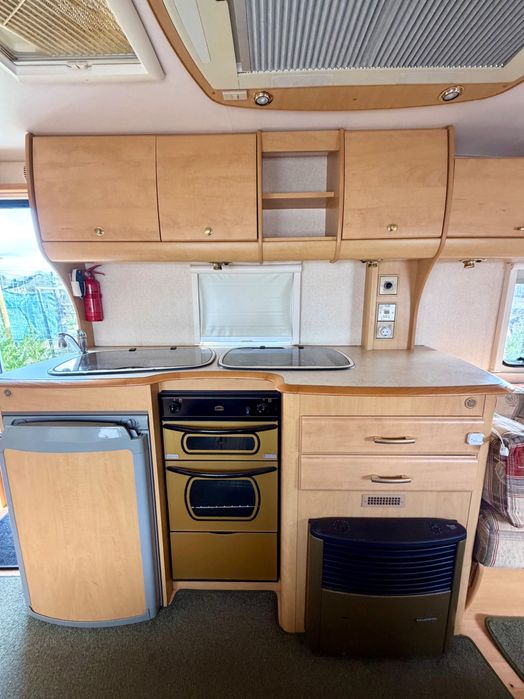 Caravana Bailey Pageant Champagne