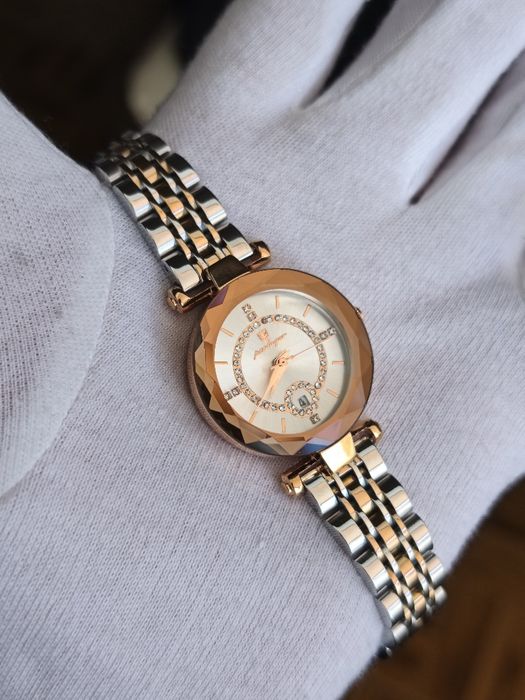 Relógio para mulher em aço inoxidável e vidro Crystal Hardlex.