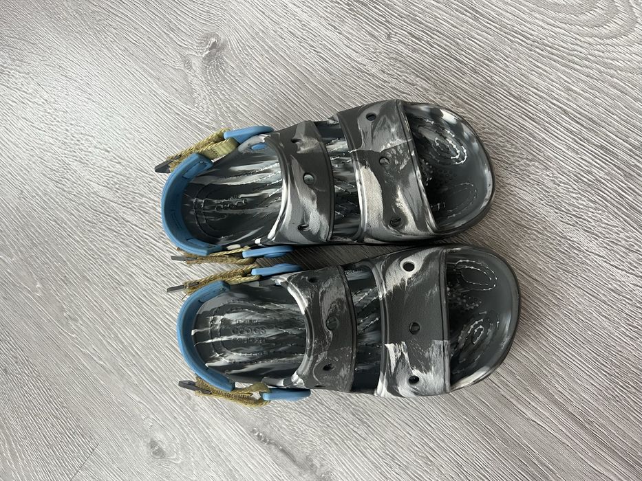 Crocs сандалі j2