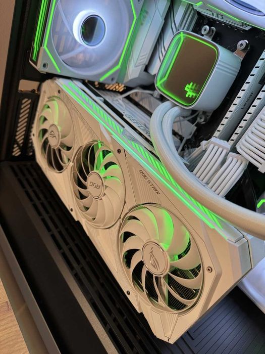 ASUS ROG Strix RTX 3070 OC WHITE limitowana BOX