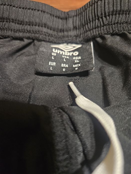 Spodenki sportowe umbro L