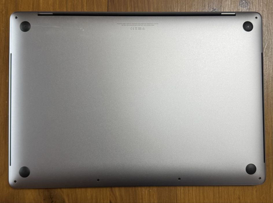 Apple MacBook Pro 16” Model: A2141 2019 Intel Core i9 32Gb DDR4 512Gb