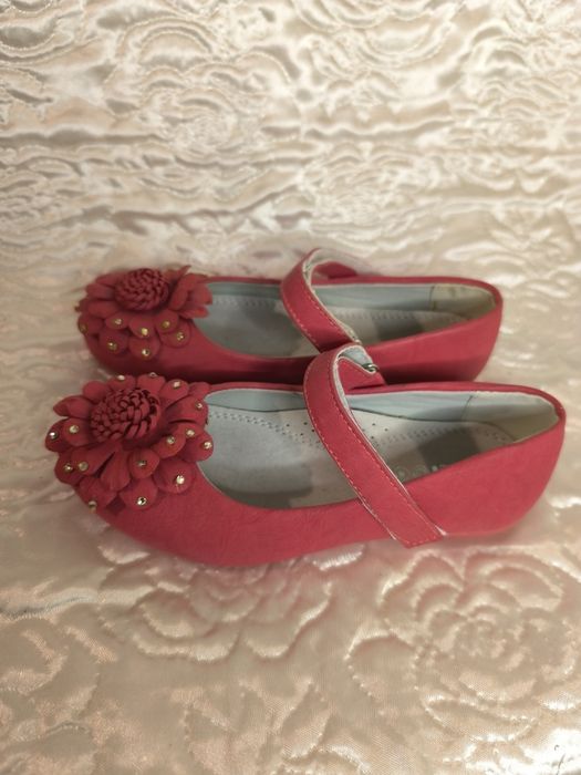 Baletki dziewczęce czerwone nowe rozmiar 31