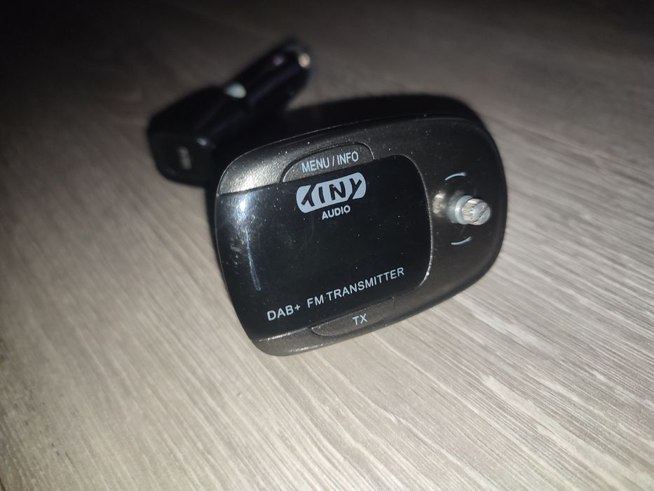 Трансмітер FM Tiny Audio + USB 5V 2.1A