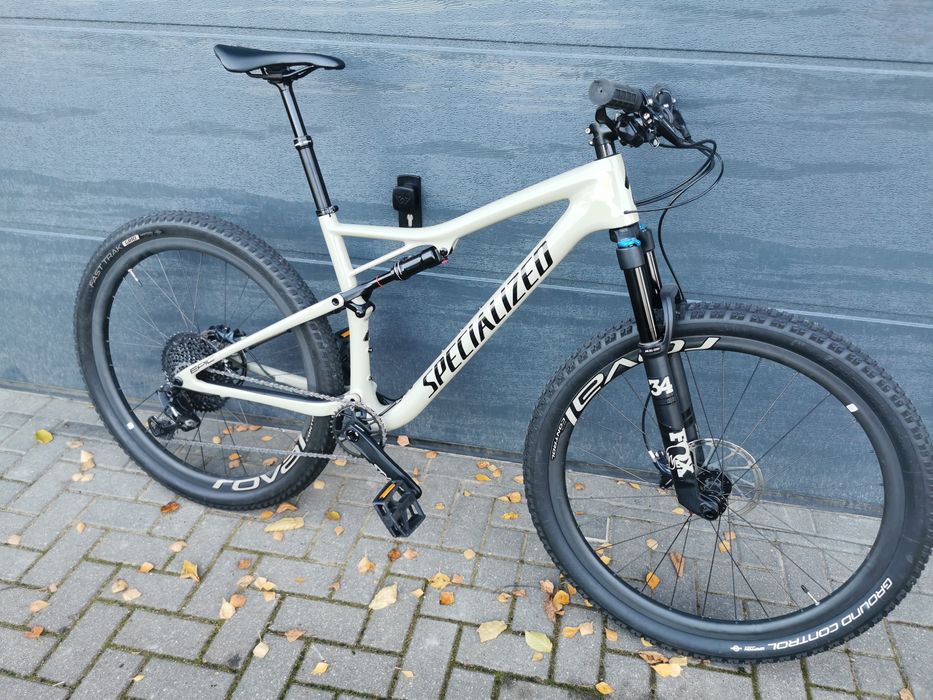 Specialized Epic Expert EVO carbon L koła Roval Carbon jak Nowy