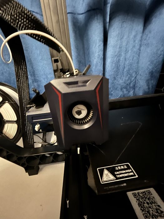 sprzedam drukarke  3d kobra 2 neo