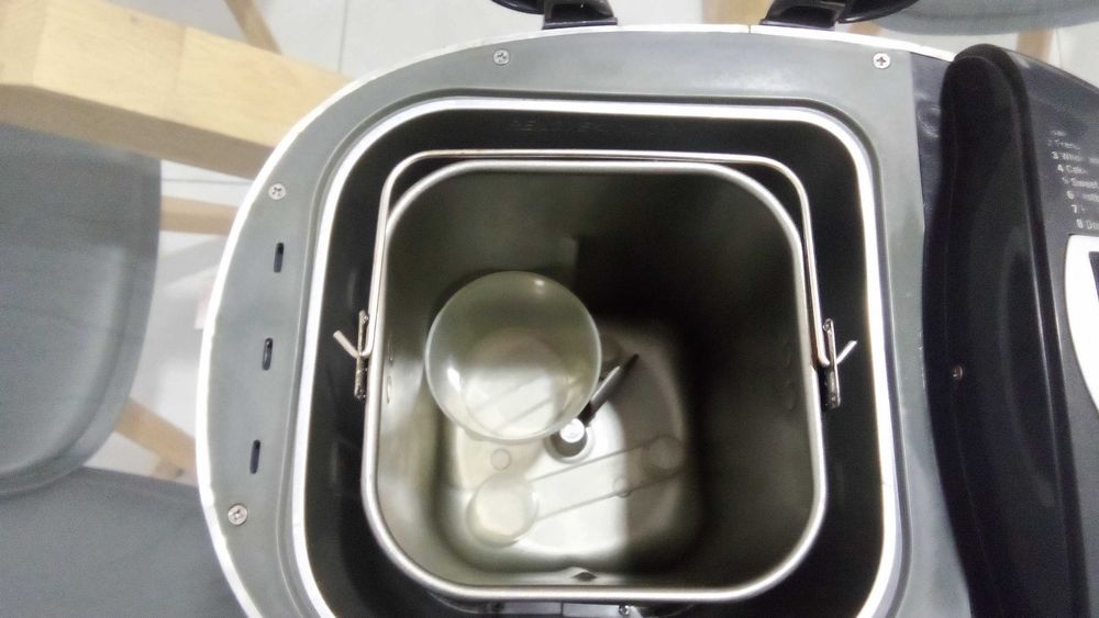 Máquina para fazer pão e compotas da marca Morphy Richards