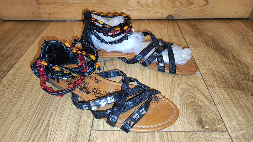 Sandały  roz 39 płaskie