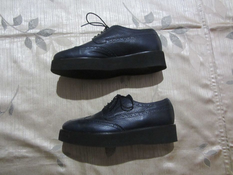 Сині шкіряні броги туфлі на платформі Pollini Італія