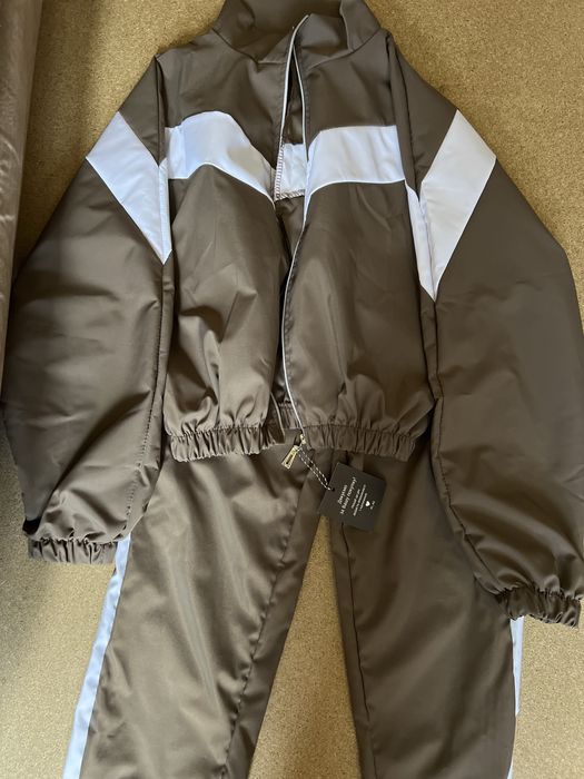 Костюм спортивний жіночій