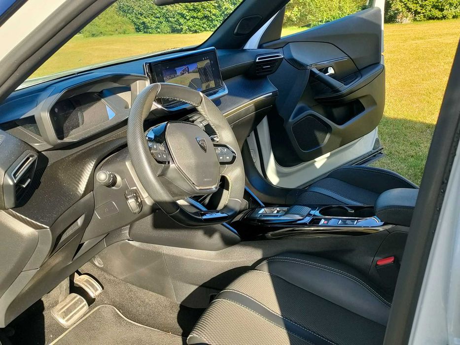 Peugeot e2008 GT