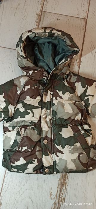 Zimowa kurtka moro dla chłopca 80 bdb ocieplana bdb