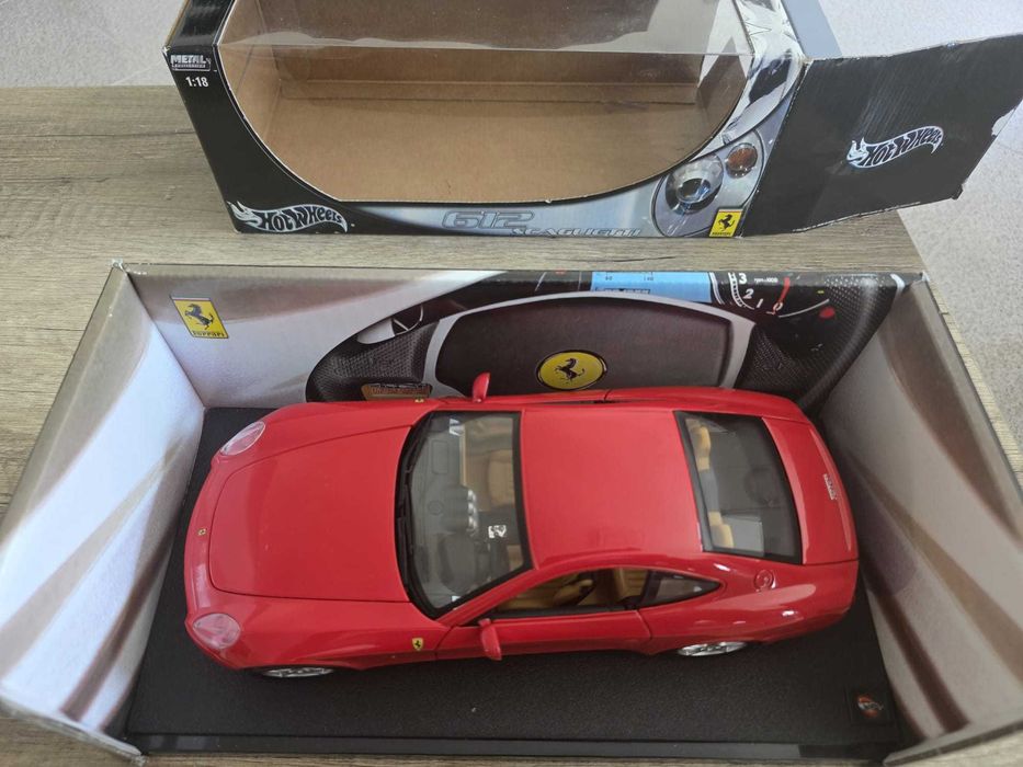 Ferrari 612 Scaglietti 1/18 Hot Wheels