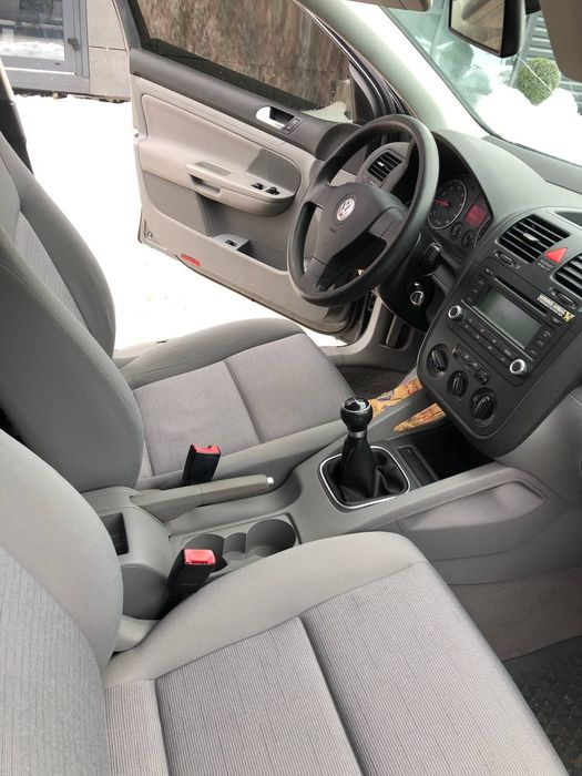 Продам гольфік 5