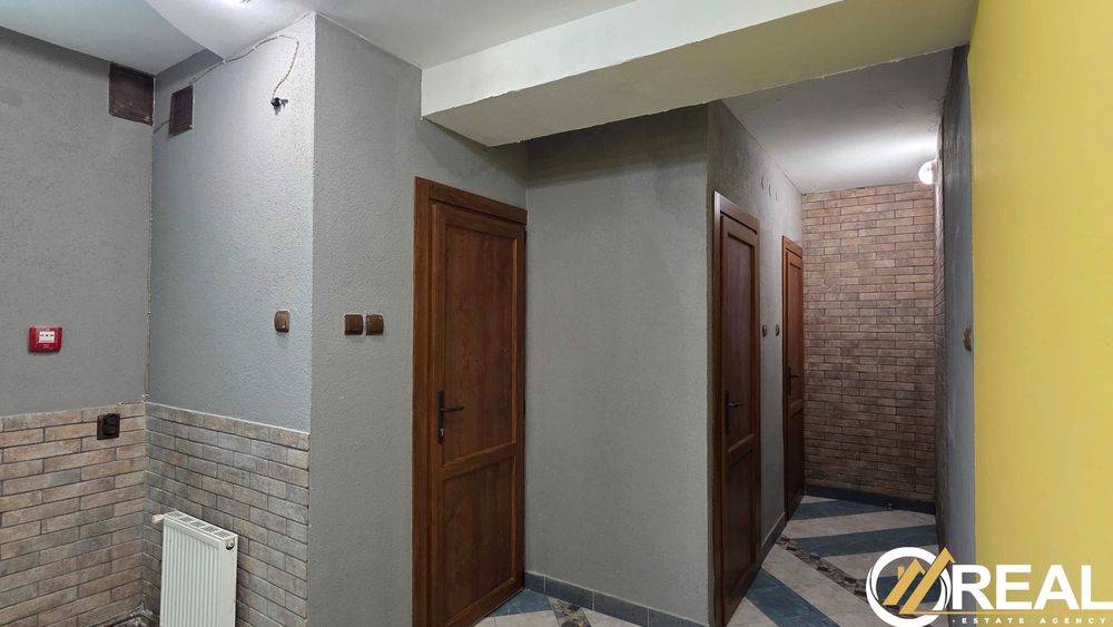 Продаж унікального торгового приміщення в центрі Луцька(вул.Л.Українки 32)
