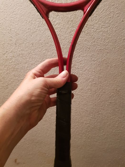 Vendo raquete com uma de oferta