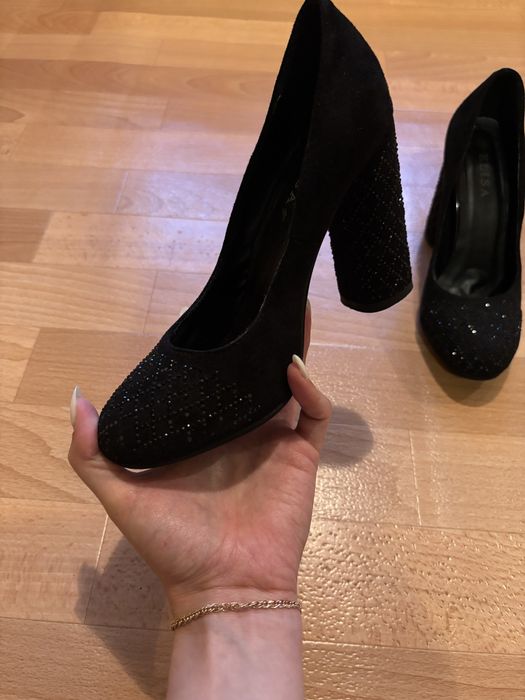 Туфлі із стразами