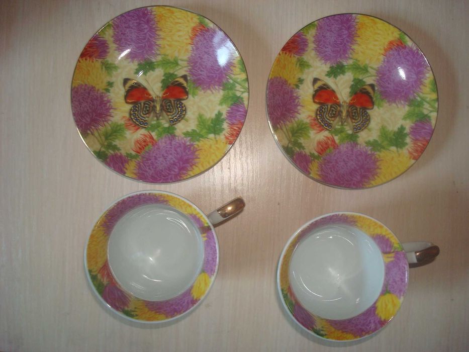 Чашки с блюдцами 2шт Creative Ceramics