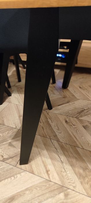 Sprzedam rozkładany stół 150x90