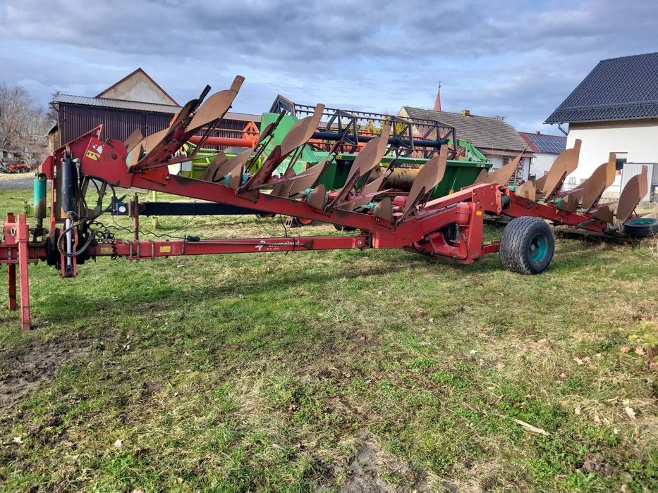 Kverneland RX 100  7 skib +przedpłużki  Pług obrotowy Kverneland RX 100 7 Skib + przedpłużki 38500 Netto