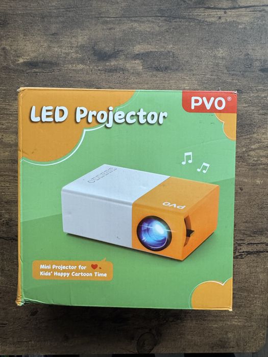 Mini projektor PVO rzutnik