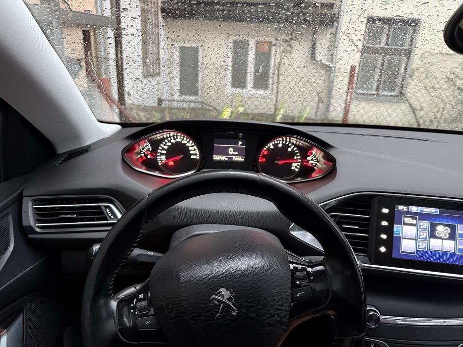 Peugeot 308 T9 2016 р.в.