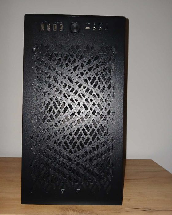 Obudowa komputera FRACTAL DESIGN Define 7 Mini Czarna TG Light Tint