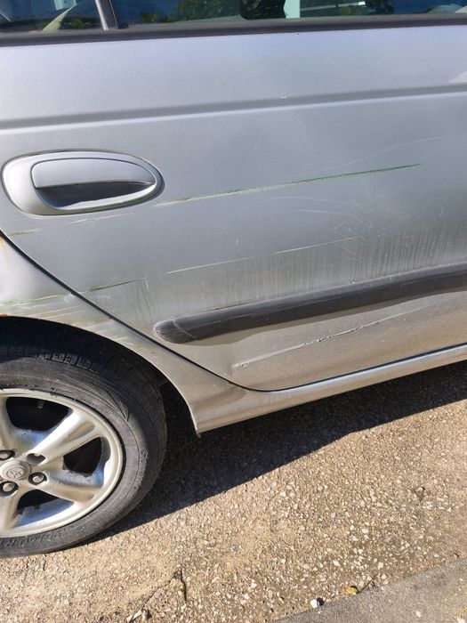 Toyota Avensis 1.6 gasolina