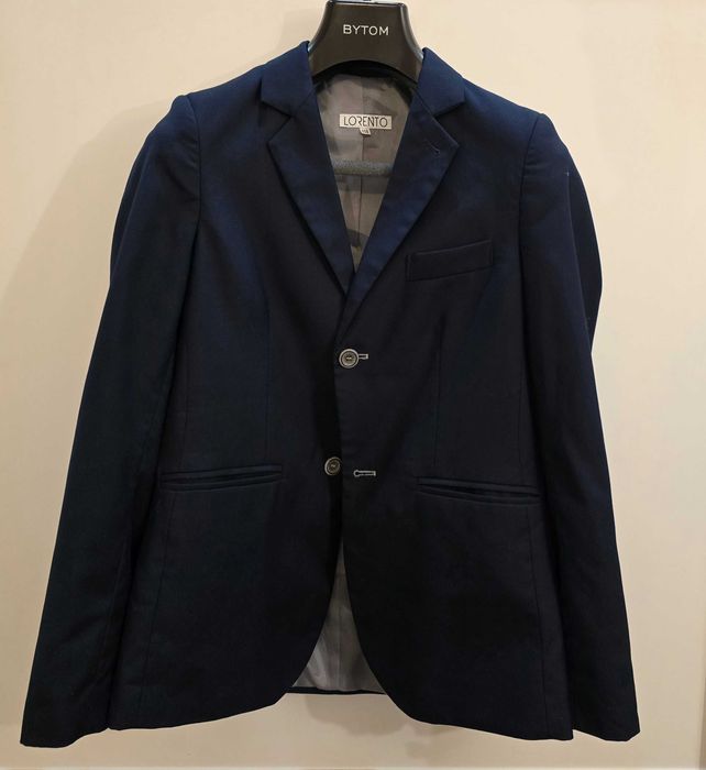 Garnitur marki Lorento, rozmiar 164cm.