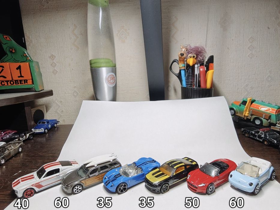 Машинки модели hot wheels matchbox Toyota Ford Buick