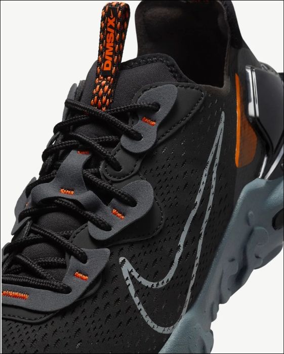 Кросівки чоловічі NIKE REACT VISION