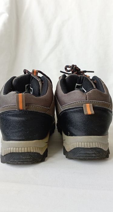 Calçado de caminhada da Multisport tamanho 37