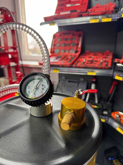 Установка для зливу і вакуумного відкачування та зливу масла 80 л