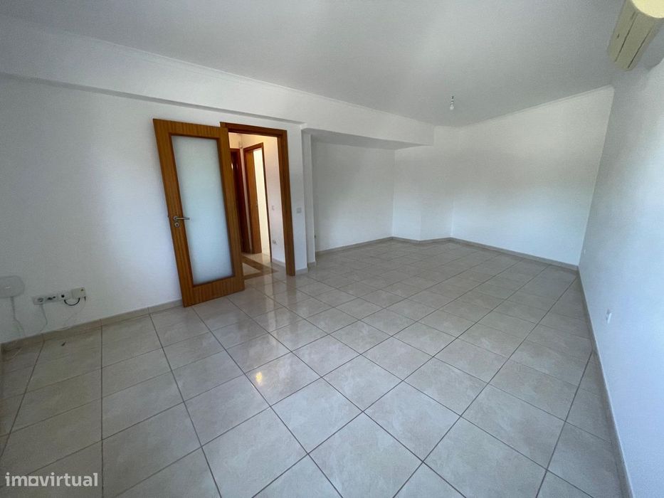 Moradia T3 mais garagem