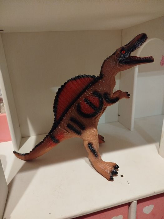 Продам  дінозавр