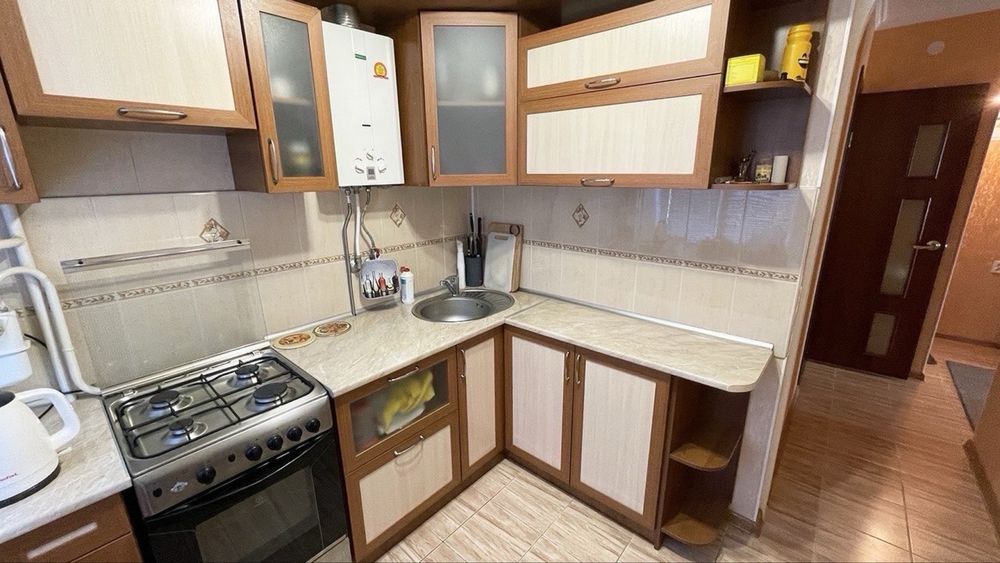 Продаж 2-кімнатної квартири по вул. Театральна