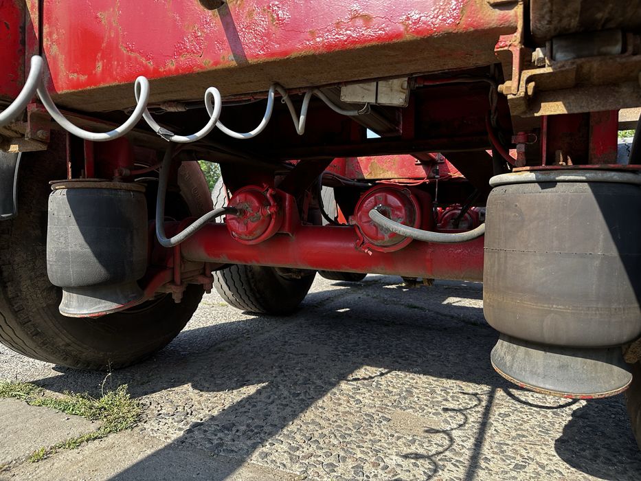 Полуприцеп-контейнеровоз Novatrail