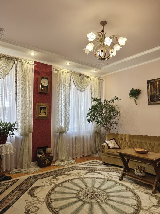 Вишукана СТАЛІНКА в ЦЕНТРі міста, 4 кімнати, 96м2, ремонт  VS