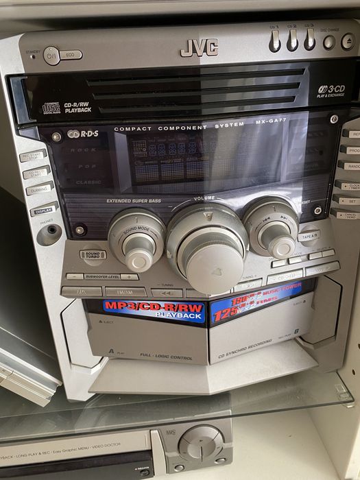 Colunas JVC em bom estado