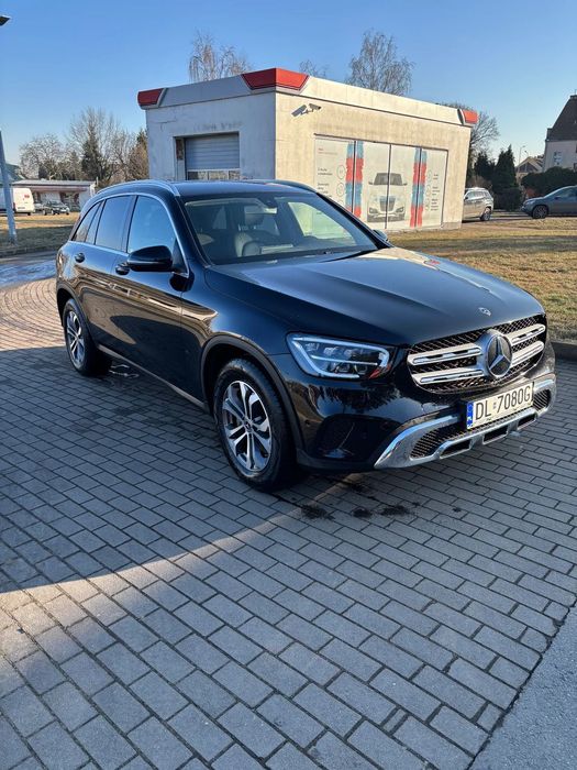 Mercedes-Benz GLC Auto zakupione w Polsce w salonie MB. Bezwypadkowy. Stan bardzo dobry.