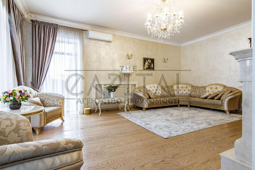 Продажа дома с бомбоубежищем, с. Хотов