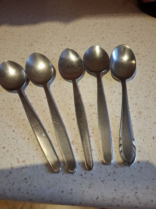 Łyżki do zupy kolekcjonerskie.