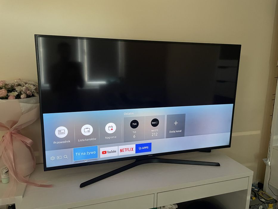 Samsung UE60KU6072UXXH 60” 4K Smart TV