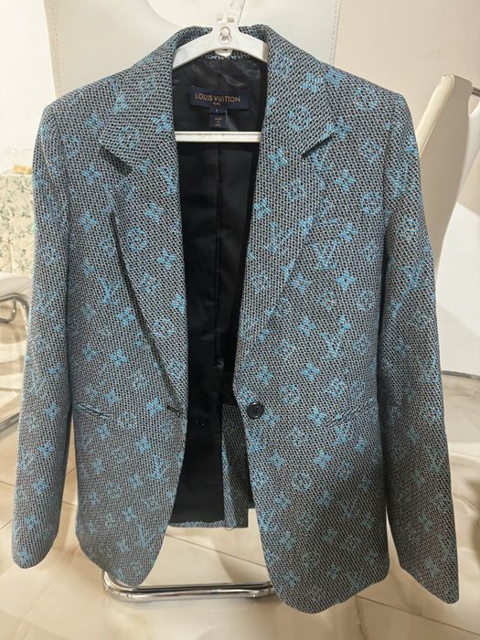 Продам жакет жіночий LOUIS VUITTON!