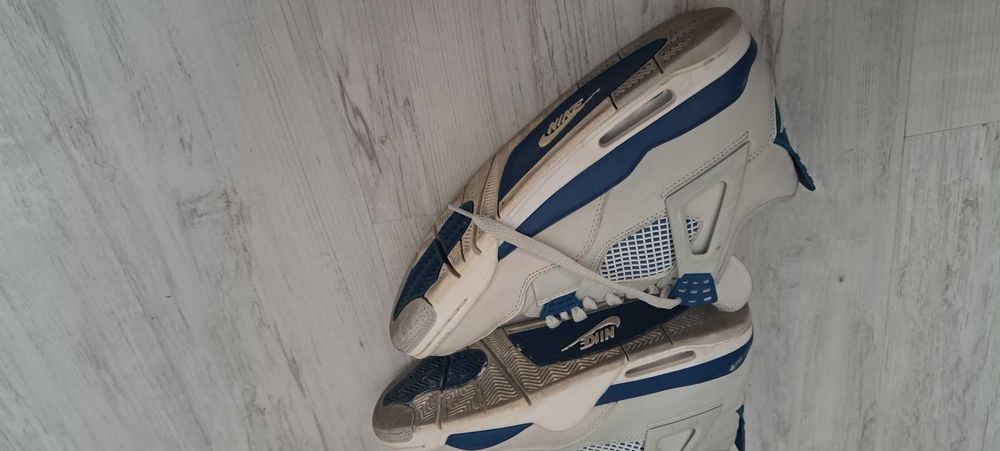Buty Nike Air Jordan 4