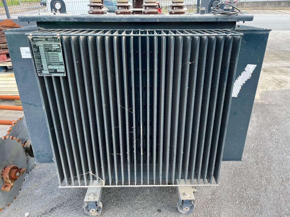 Transformador trifásico 50Hz