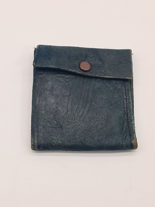 Carteira em pele vintage