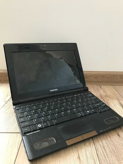 Laptop Toschiba NB500