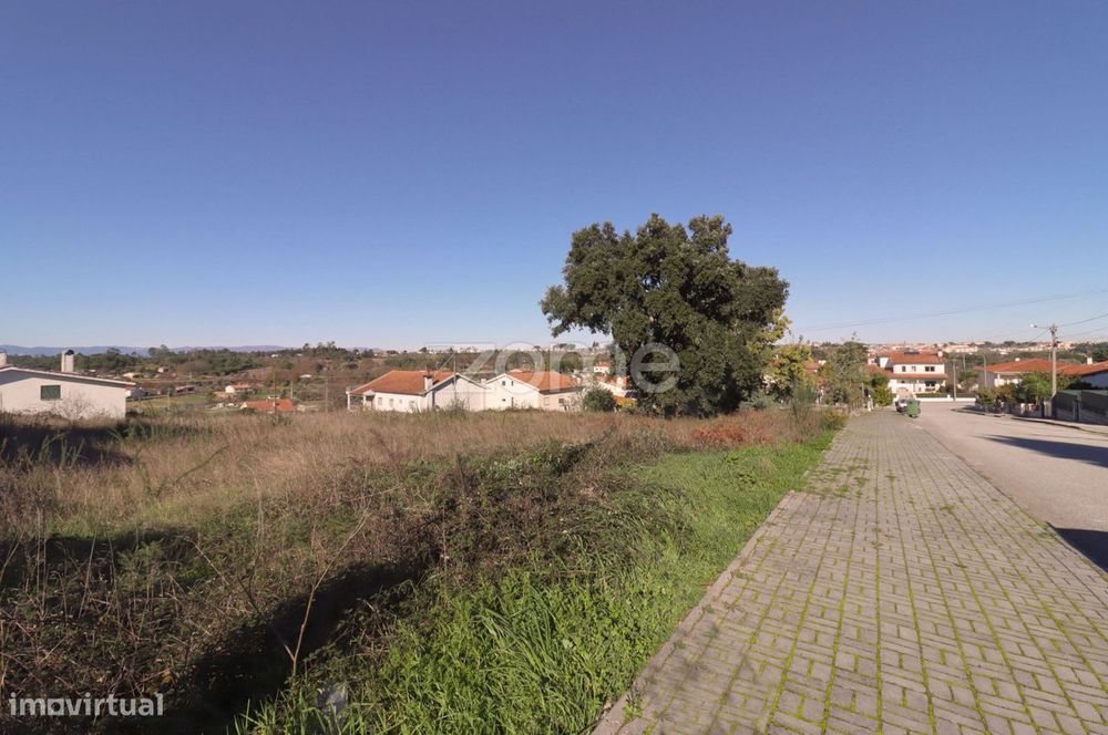 Terreno p/construção de moradia individual - Nelas